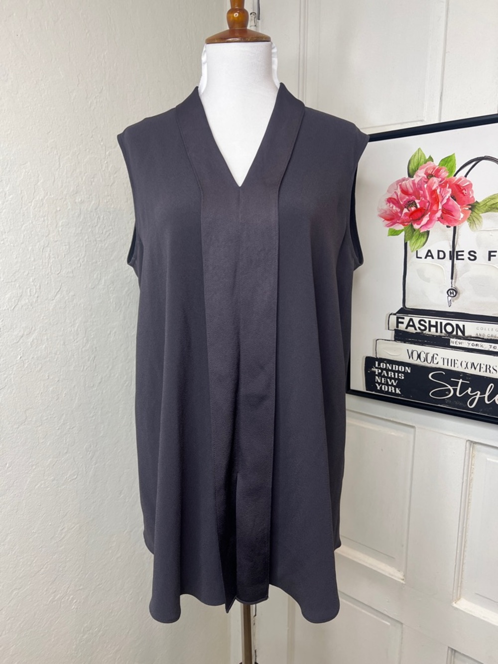 MM Lafleur Slate Gray Front Slit Tank Size L